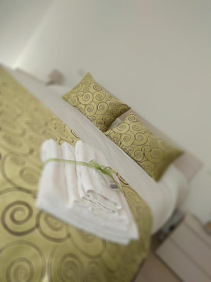 Frale House Apartment Arezzo Bagian luar foto
