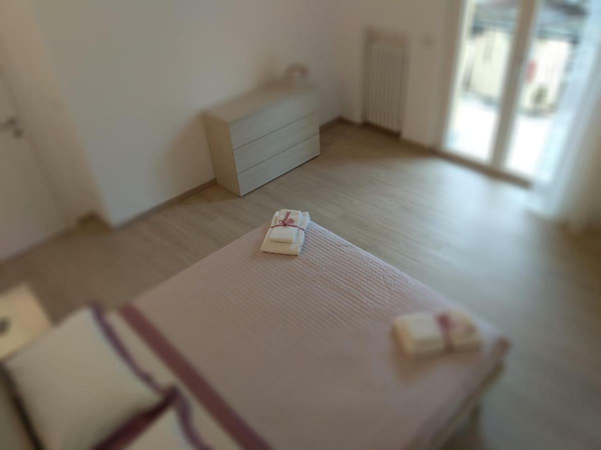 Frale House Apartment Arezzo Bagian luar foto